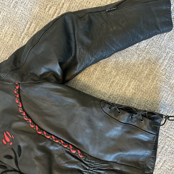 Boutique of Leathers Canada Motorcycle Suit size Small Jacket Size Medium Pants - Picture 9 of 16